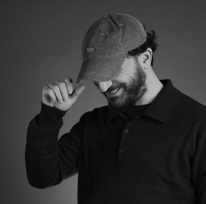 არაფერი სასაცილო